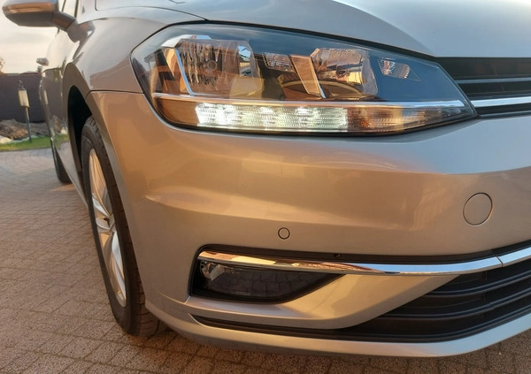 Volkswagen Golf cena 62900 przebieg: 55300, rok produkcji 2018 z Gniezno małe 742